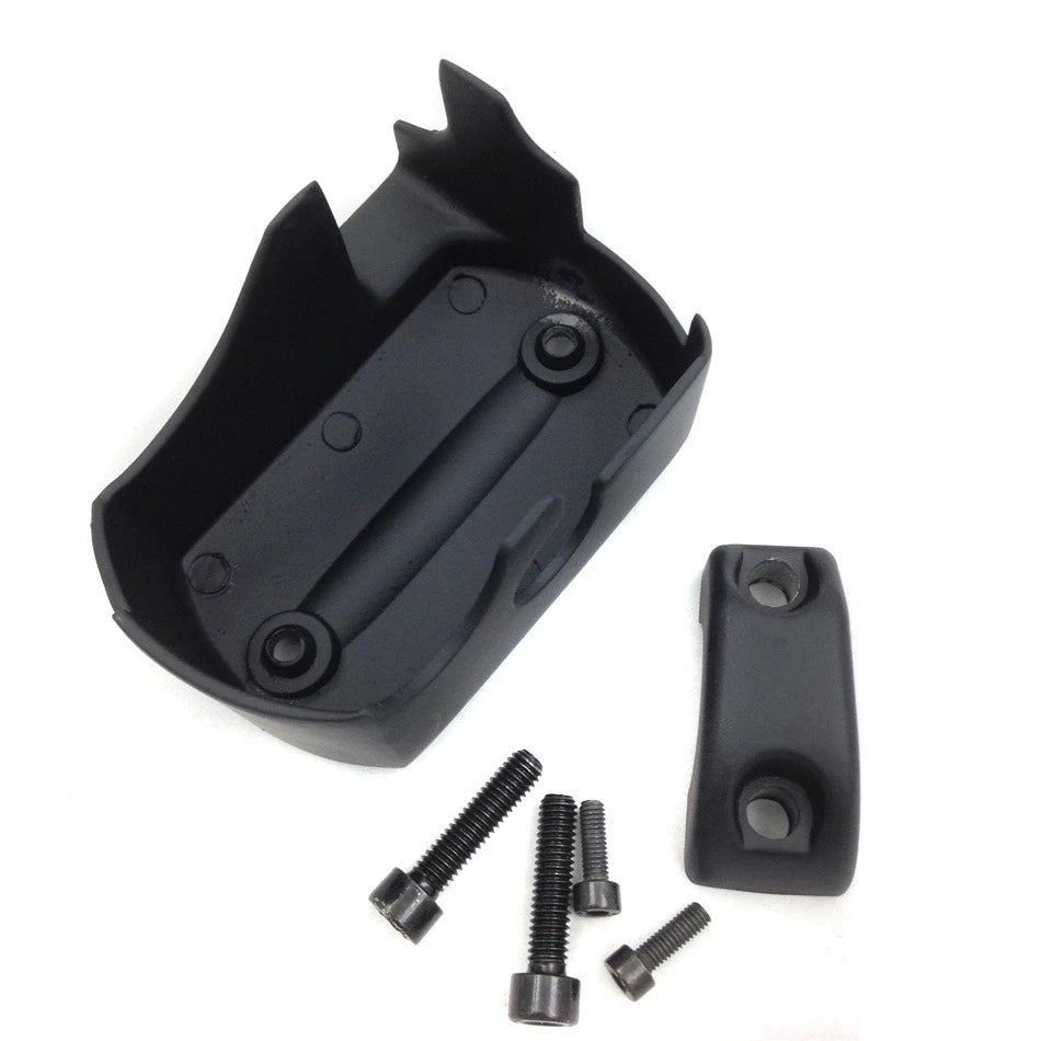 Front Brake Fluid Master Cylinder Cover for Yamaha V-Star 650/1100/950/130 (1998–2013)