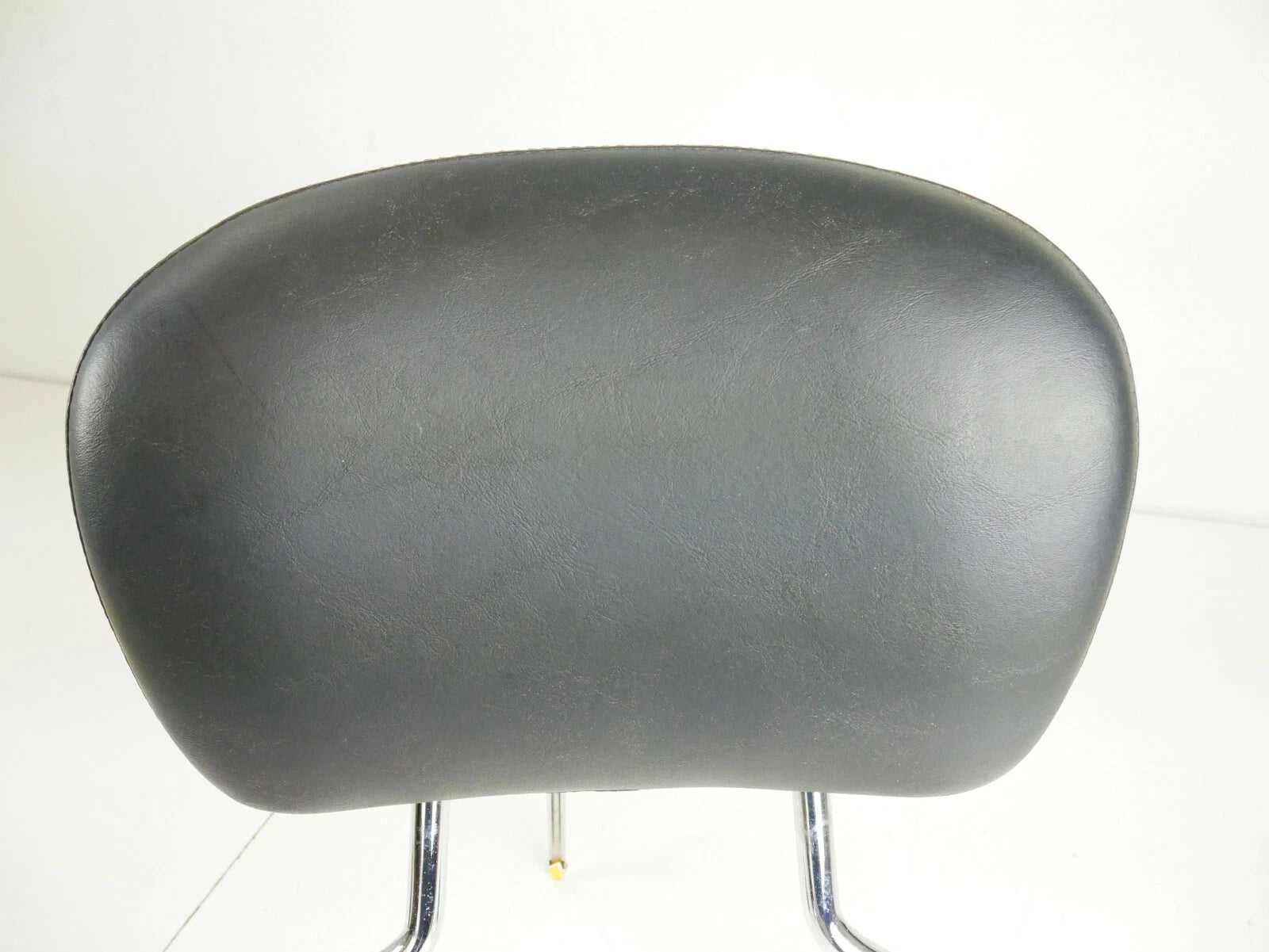 Chrome Leather Sissy Bar Passenger Backrest for Harley Davidson Touring (2009–2023)