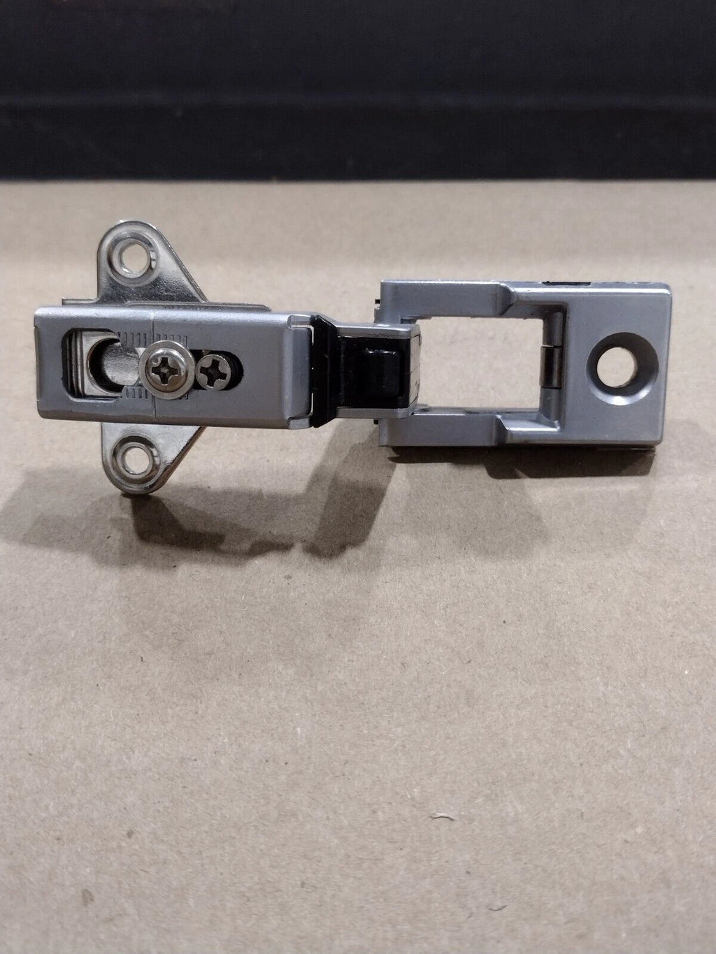 Cabinet Hinge with Black Cover for Maxum 14899 (Out of Box)