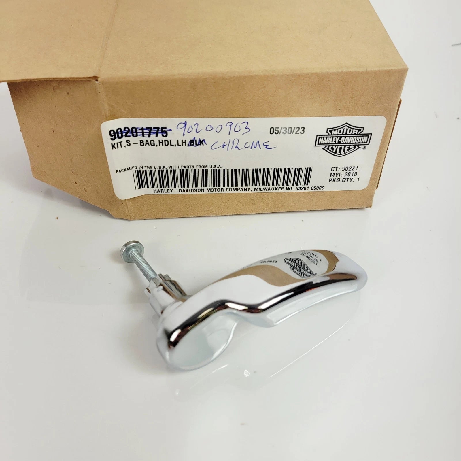 Left Saddlebag Lid Lifter Handle Chrome for Harley-Davidson (2014–2025)