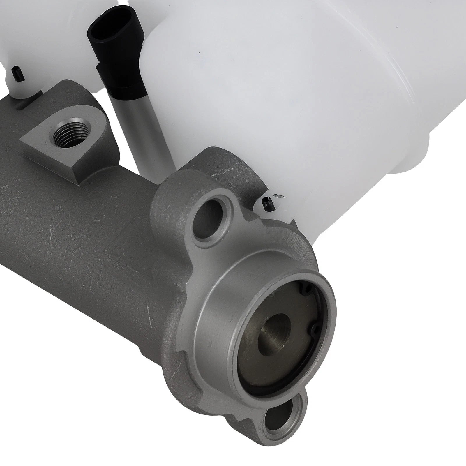 Brake Master Cylinder for Chevy Silverado 1500/2500 HD GMC Sierra 3500 (2001–2002)
