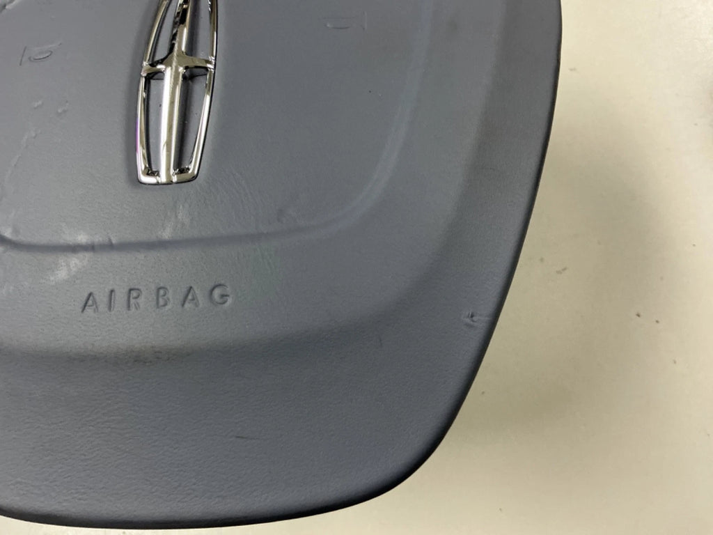 Driver Wheel Airbag for Lincoln Navigator (2018–2024) - Gray