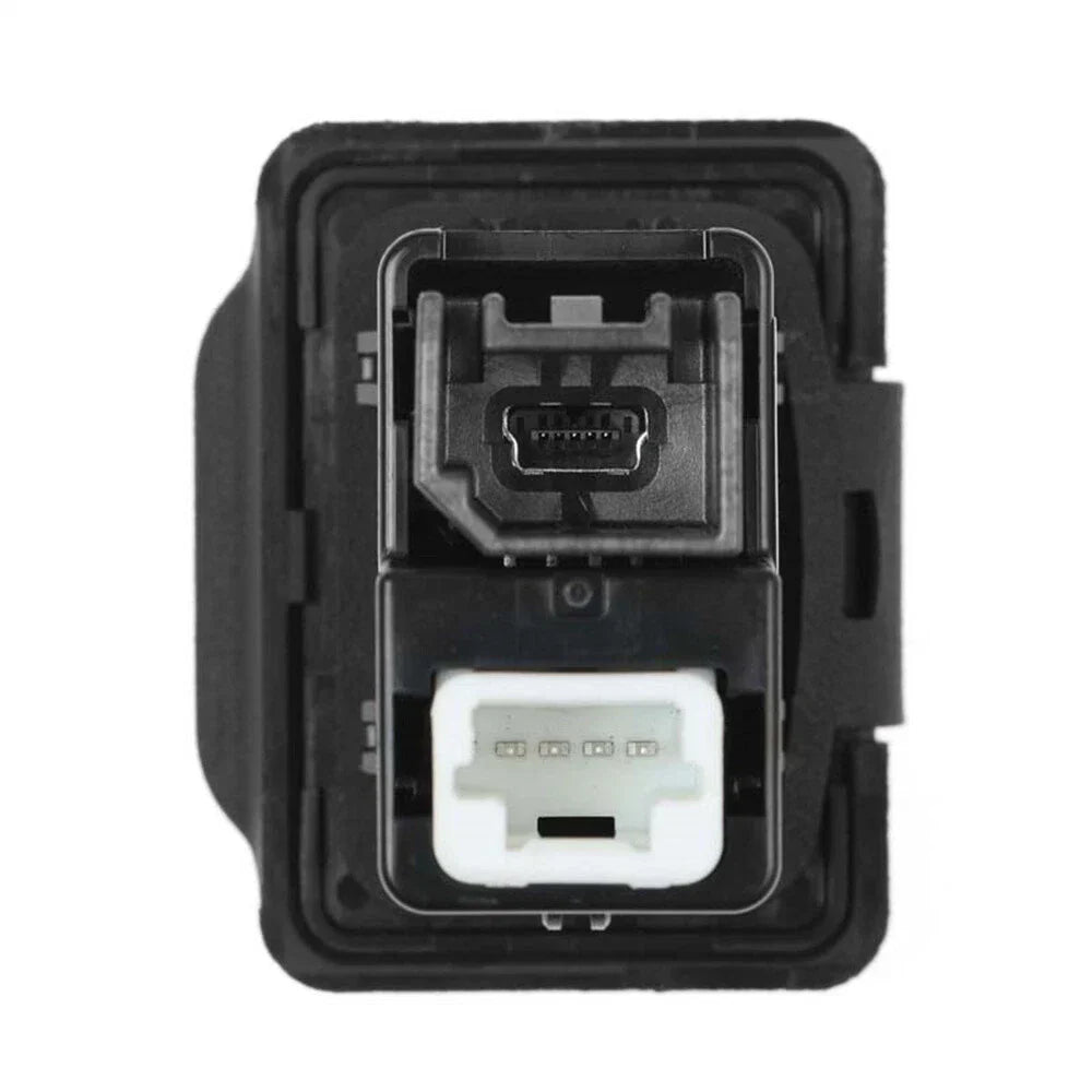 Auxiliary Audio USB Adapter for Nissan Versa Note Altima Sentra (2015-2019)
