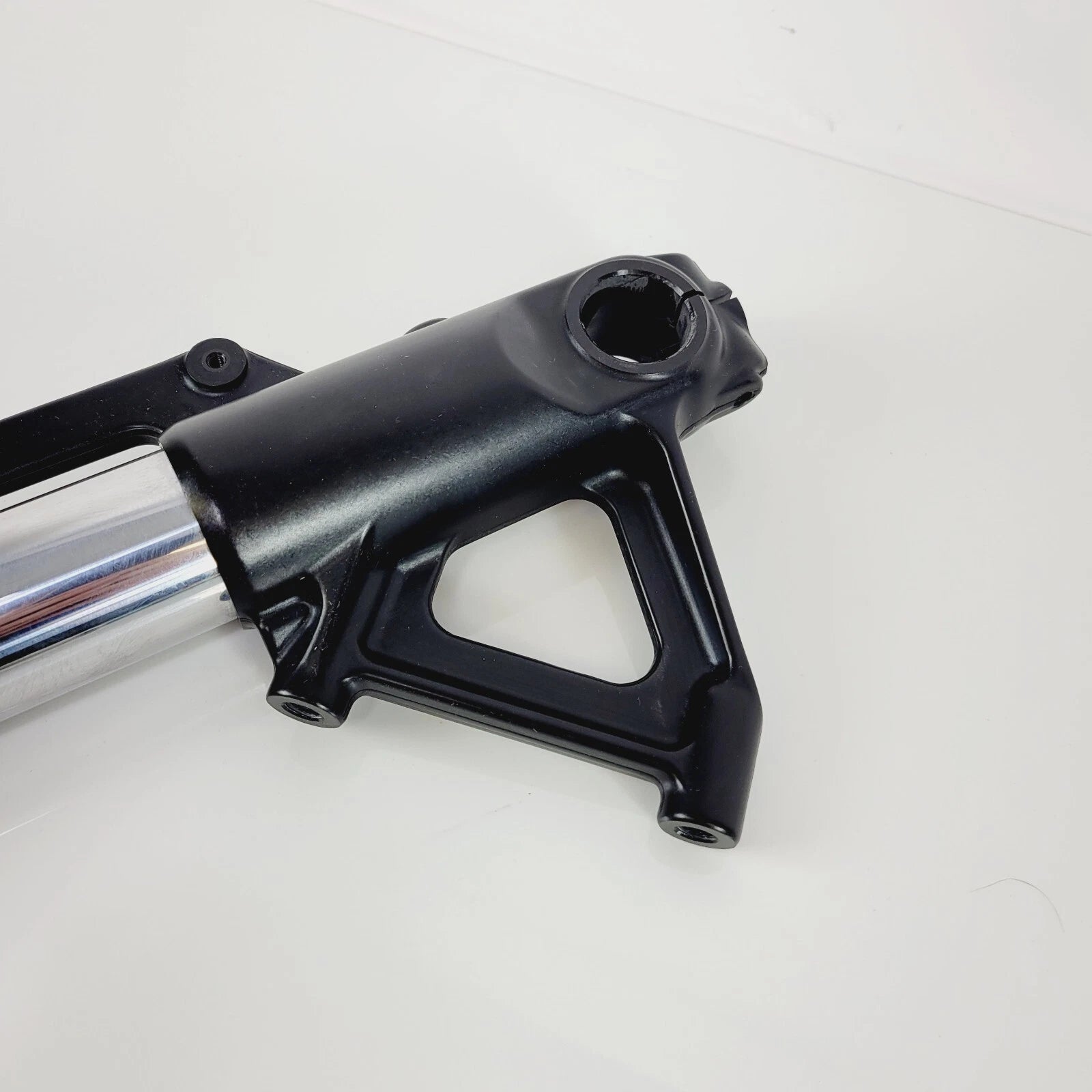 Front Fork Suspension Shock Right for Harley-Davidson Pan America RA1250S (2021–2023)