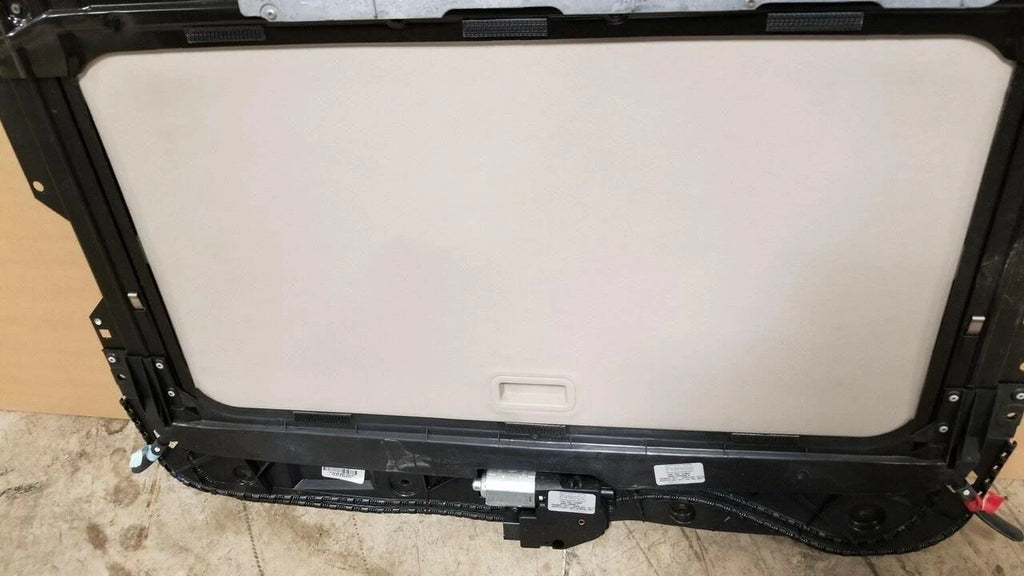 Sunroof Assembly with DVD Media Bracket for Ford Flex (2009–2012)