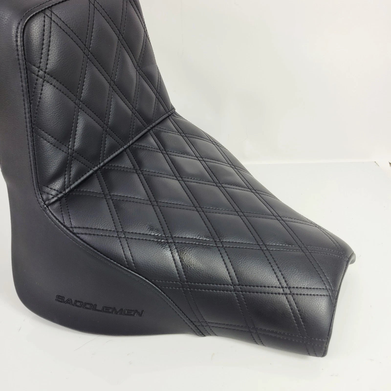 Saddlemen LS Step-Up Seat for Harley Fat Bob FXFB FXFBS (2018–Present)