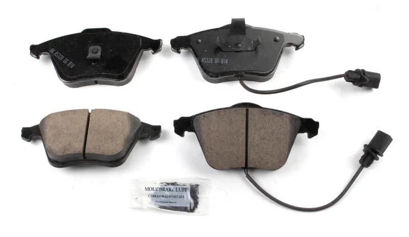 Set of 4 Akebono Ceramic Disc Brake Pads for EUR915