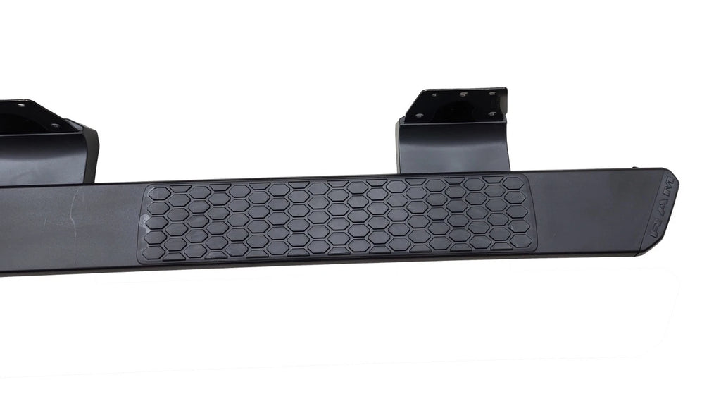 Step Running Board for RAM 1500 Crew Cab (2019–2026) 82215301AC