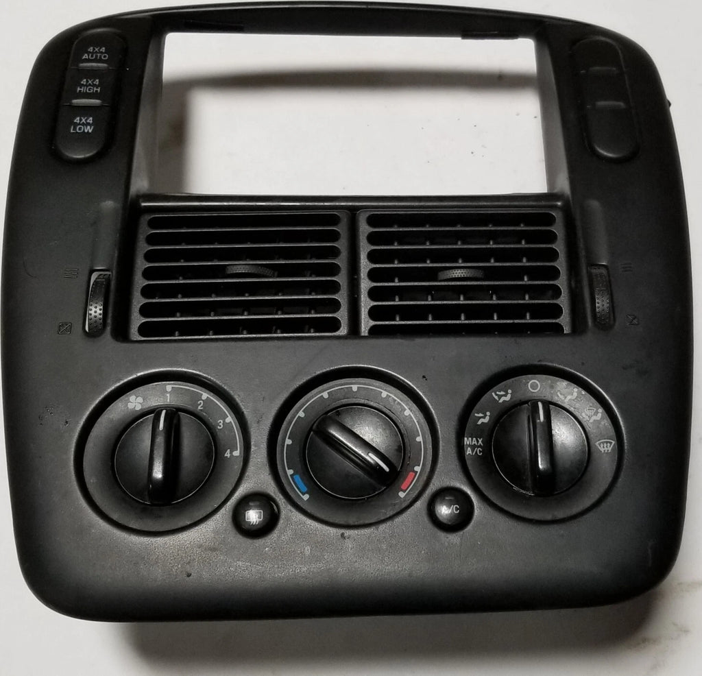 Black Radio Bezel for Ford Explorer Mountaineer (2002–2006)