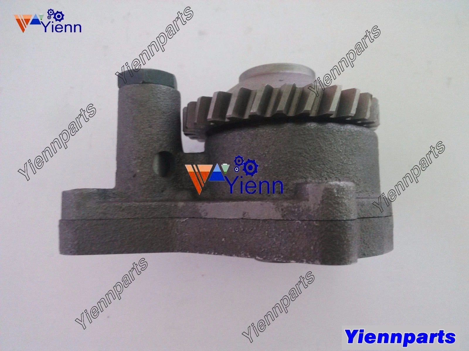 Oil Pump for Yanmar Engine John Deere JD25 (3TN78, 3TN78L, 3TNE78A)