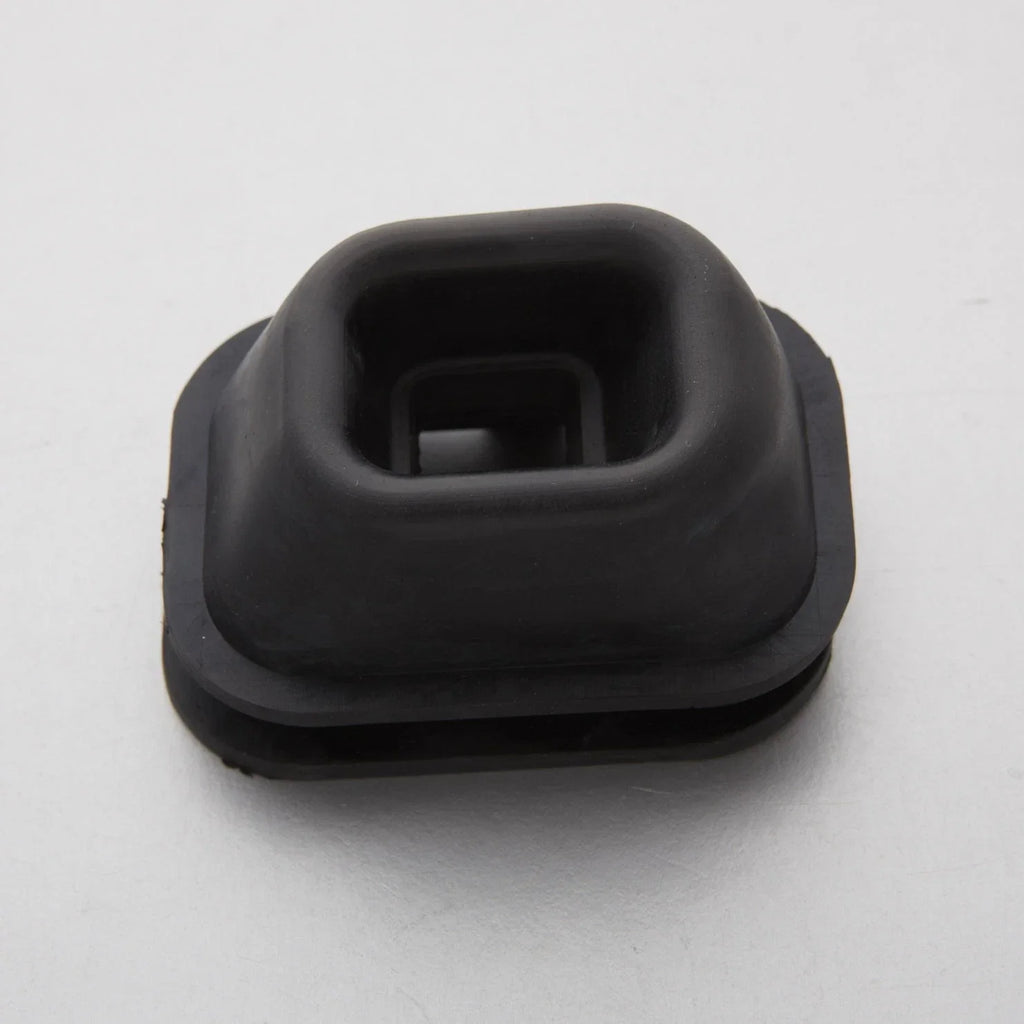 Nissan Navara D40 Clutch Fork Release Rubber Dust Boot for Truck (2005-2015)
