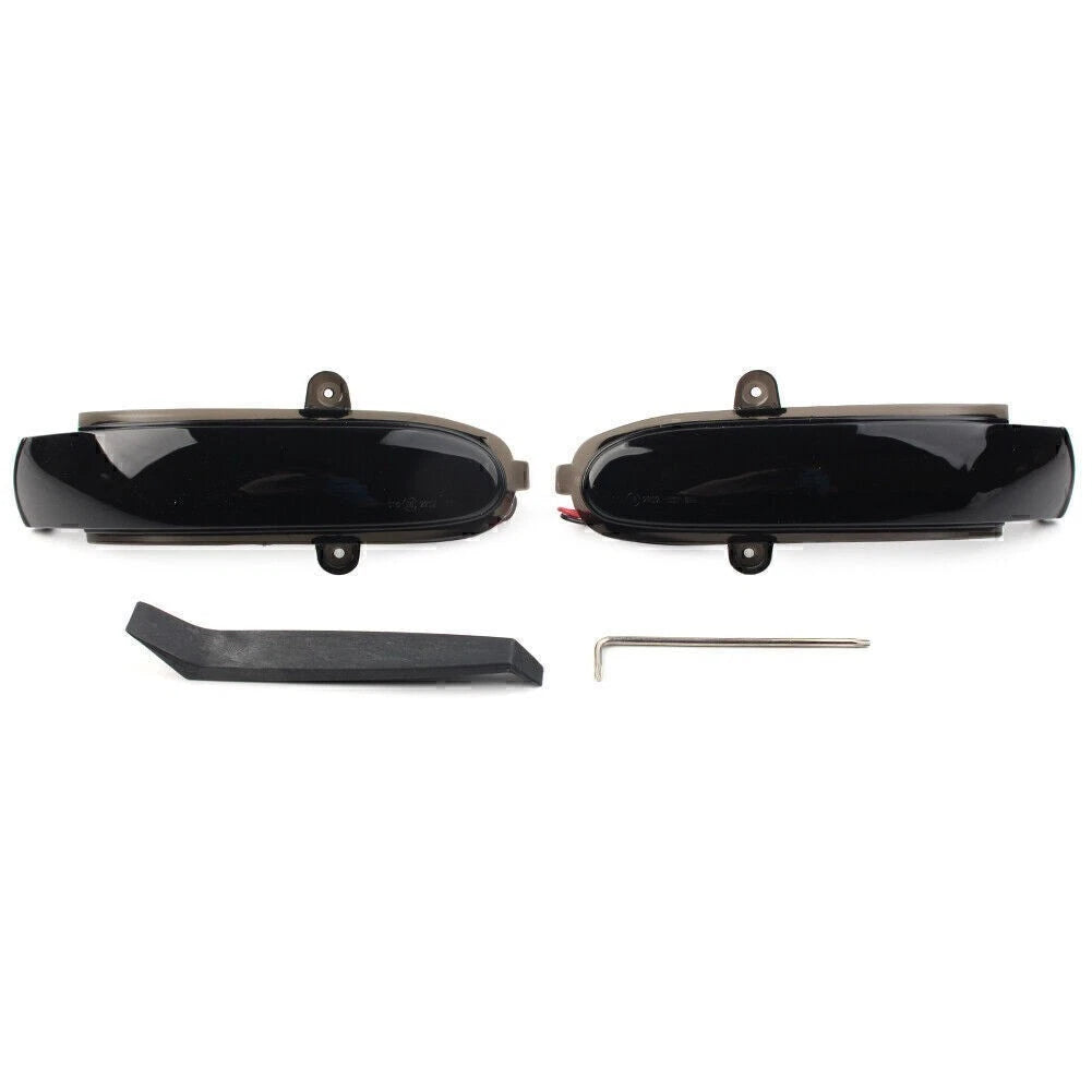 LED Mirror Dynamic Turn Signal Light for Benz C Class W203 S203 CL203 (2001–2007)