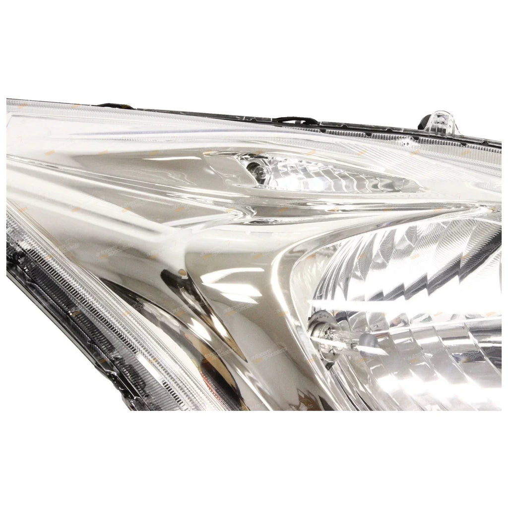 Genuine Non-Xenon Headlights for Nissan Pulsar C12 Hatch