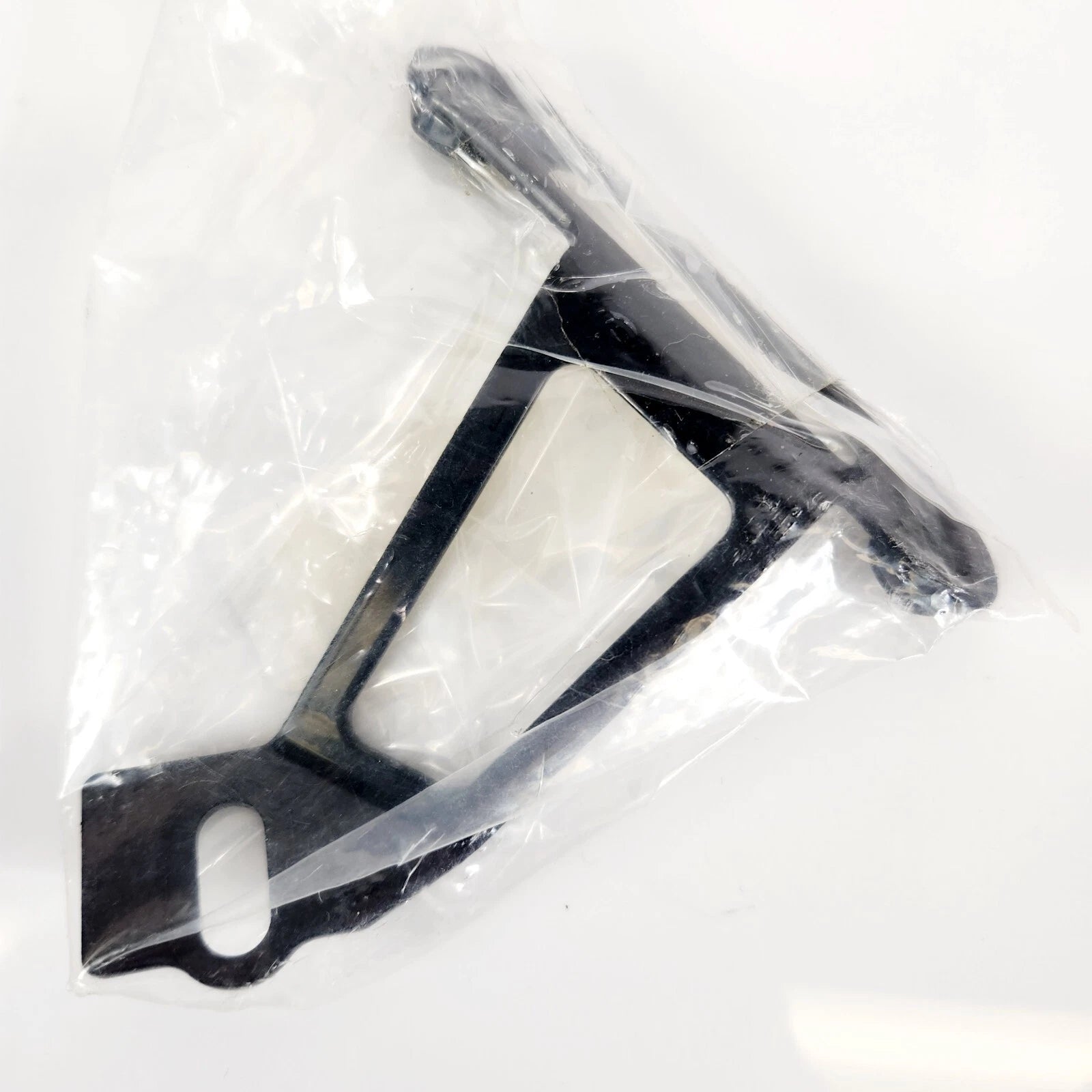 Front Headlight Cowl Right Upper Mounting Bracket for Victory Octane (2017) 5262091-658