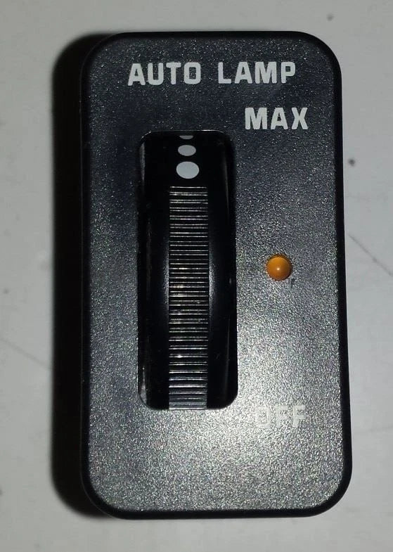 Single Auto Headlight Switch for Ford Thunderbird Cougar (1991–1993)