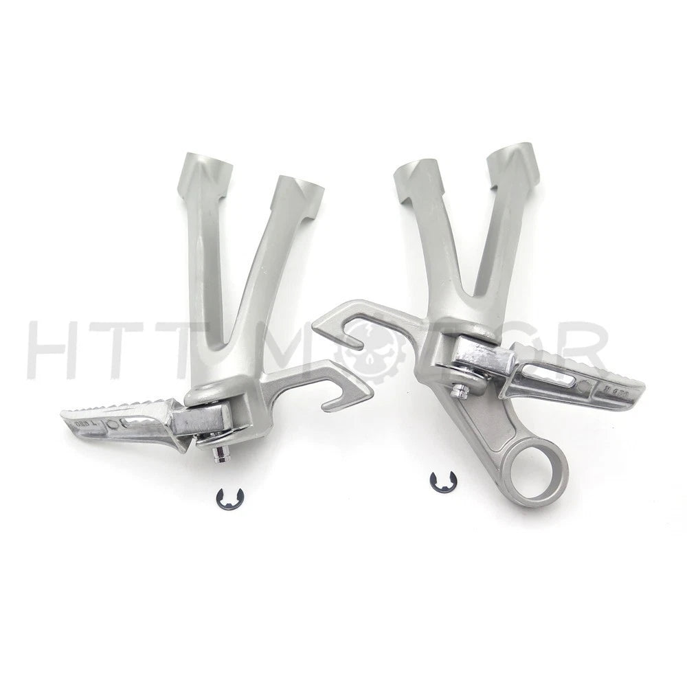 Rear Passenger Foot Pegs Bracket for Suzuki GSXR 600 750 (2008–2010)