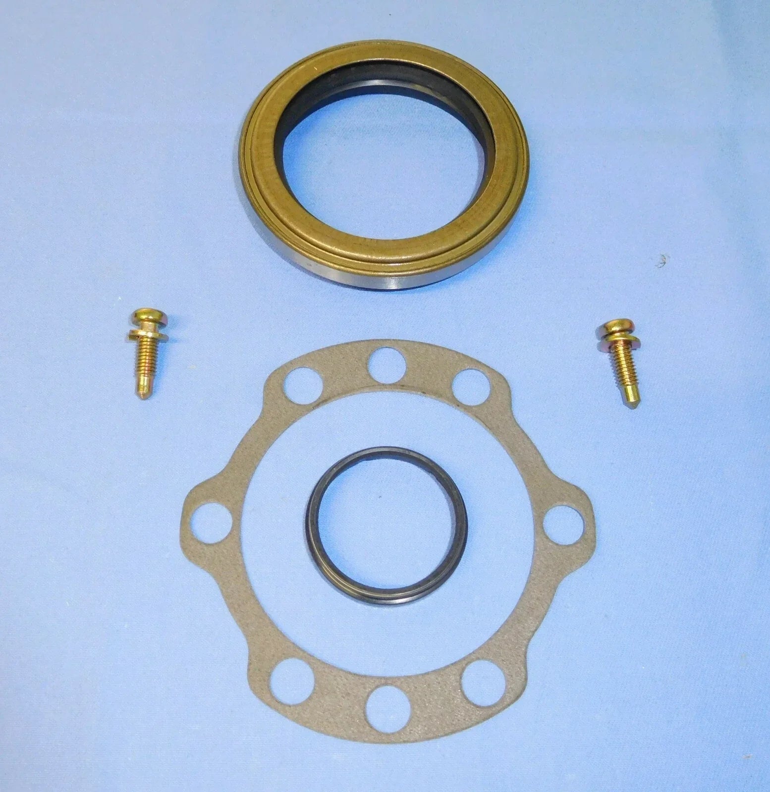 Rear Hub Seal Kit for Land Cruiser HDJ78 & HDJ79 (1999-2007)
