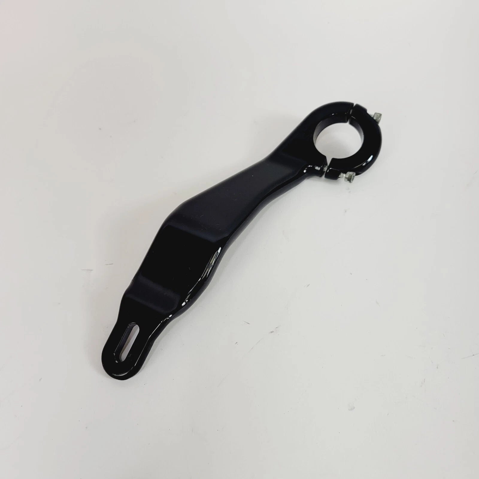 Front Fairing Support Bracket Mount Left for Harley Road Glide (2015–2023)