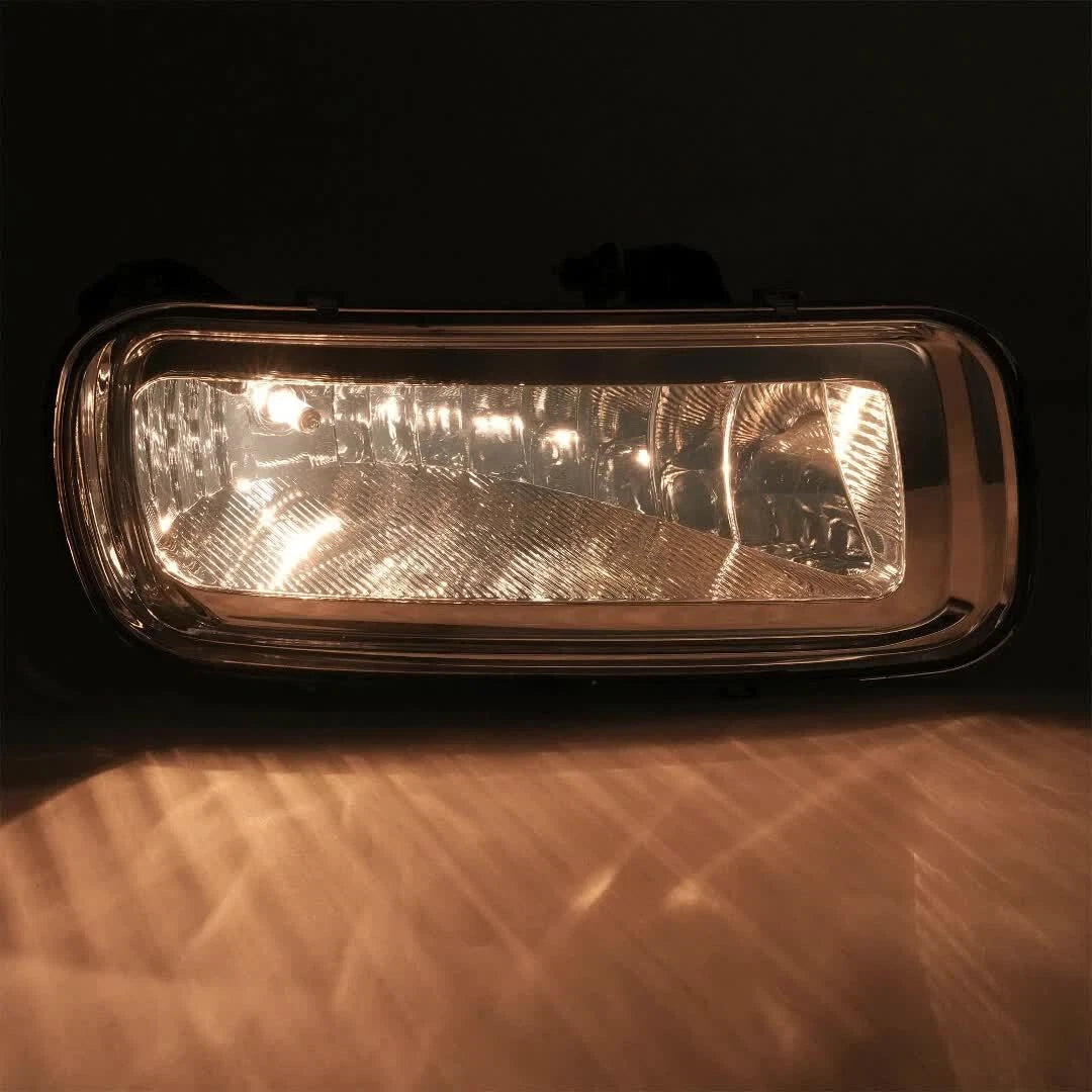 Pair Fog Lights with Bulbs for Ford F-150 (2004-2006)