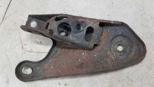 Rear Right Side Suspension Subframe Mount for Jaguar XK8 XKR (1997–2006)