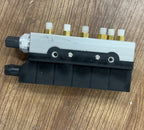 Air Suspension Solenoid Valve Block for Jaguar XJR XJ8 X350 X358 (2004–2009)