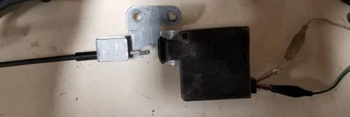 Trunk Boot Latch Lock Actuator with Cable for Jaguar XK8 XKR (1997–2002)