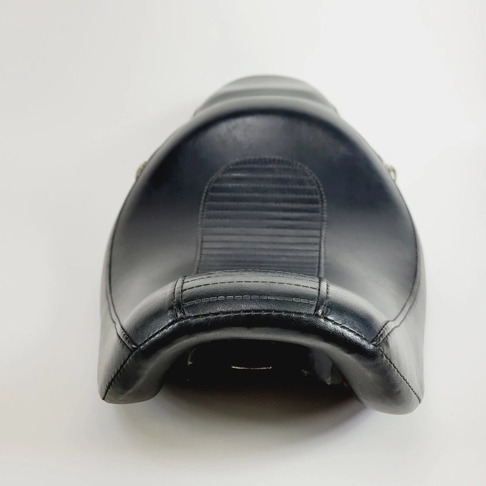 Seat for Harley-Davidson Dyna Low Wide Super Glide (2004–2005) 53078-04