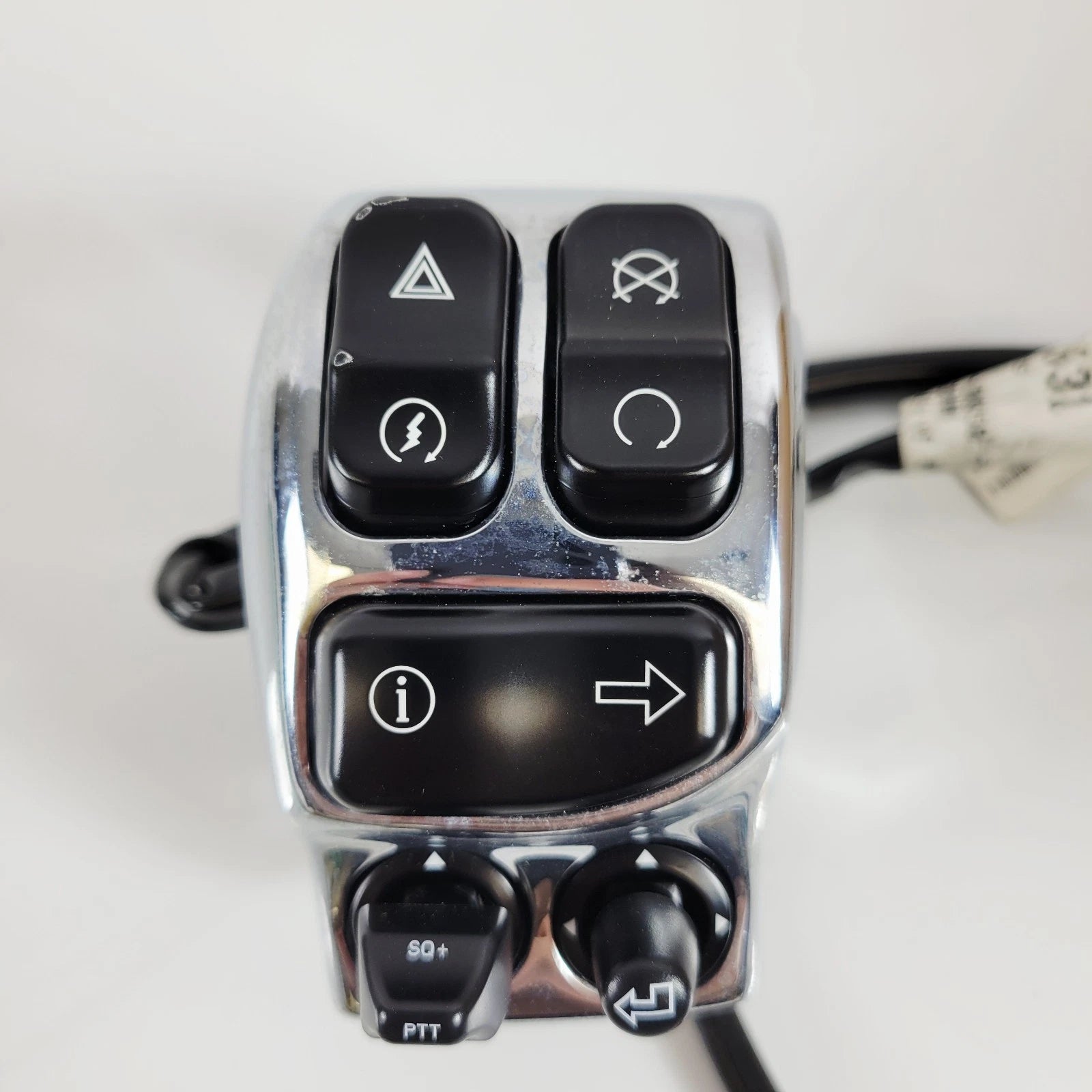 Left Backlit Switch Pack Chrome for Harley-Davidson Road Glide CVO (2018) 71500083B