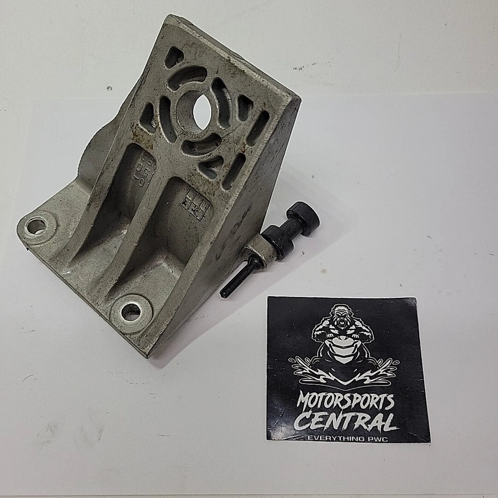 Rear Upper Motor Mount Bracket for Yamaha WaveRunner XL GP1200R (1999–2001)