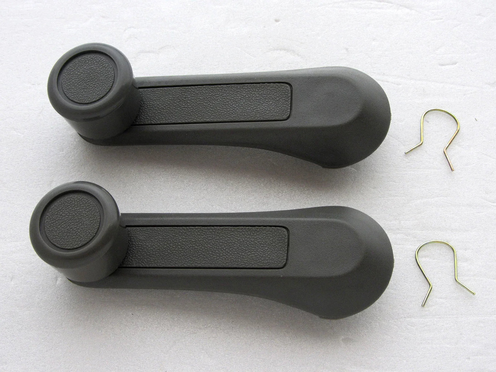 Isuzu TF TFR Trooper Holden Rodeo 2 x Window Crank Winders Grey