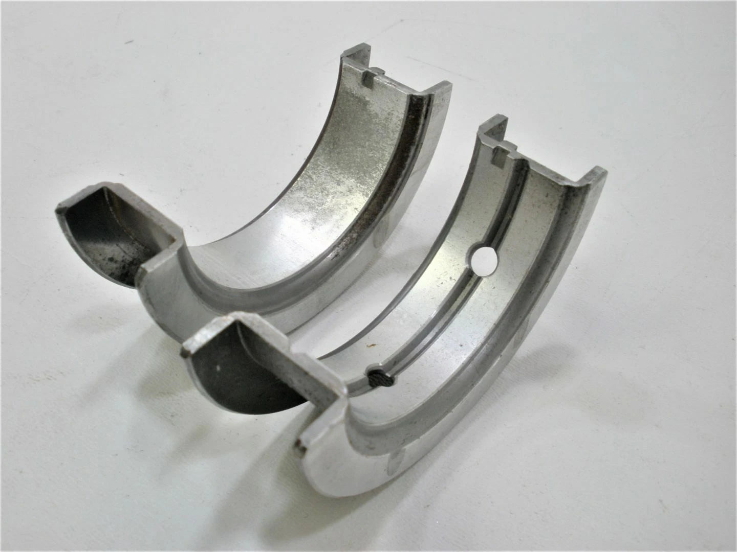 Set of 4 Engine Crankshaft Main Bearings for GM Motors (4124MA010)