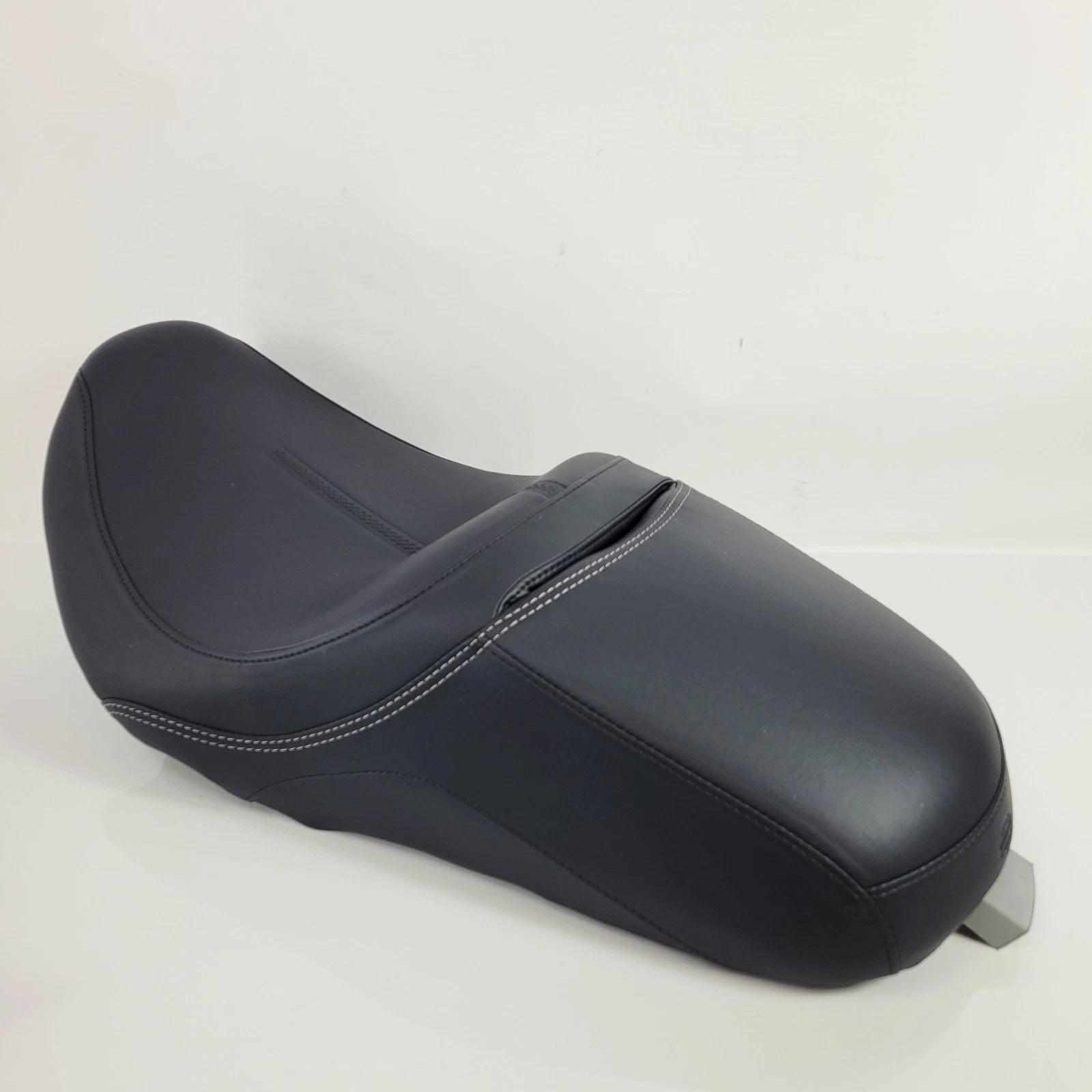 Reach Seat for Harley-Davidson Street Glide Road Glide (2024–Up) 52000638