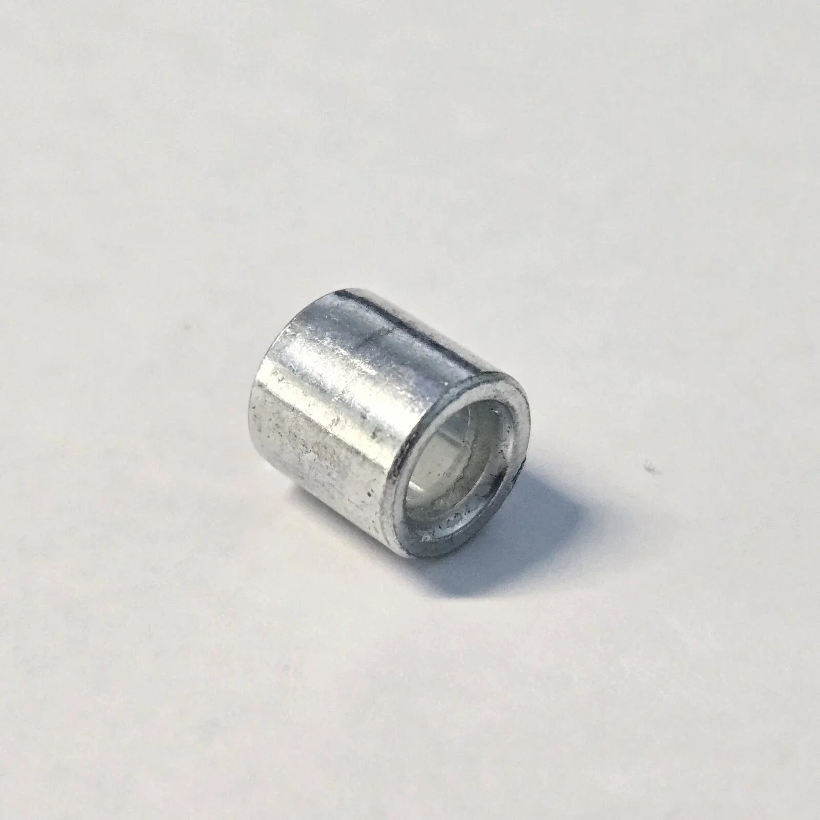 Roller, Slide Door Centre Guide for Toyota