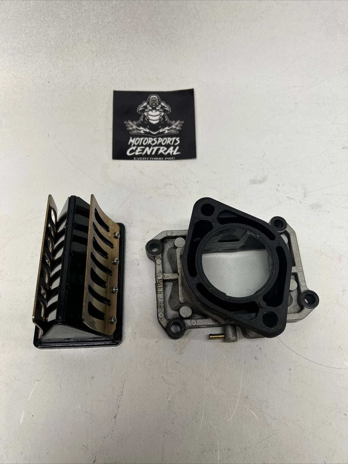 Reed Valves Cage for Sea Doo GTX XP GSX RX LRV LTD 947 951 (1997–2002)