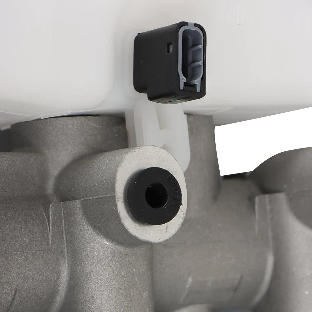 Brake Master Cylinder for Nissan Frontier 2005â2010