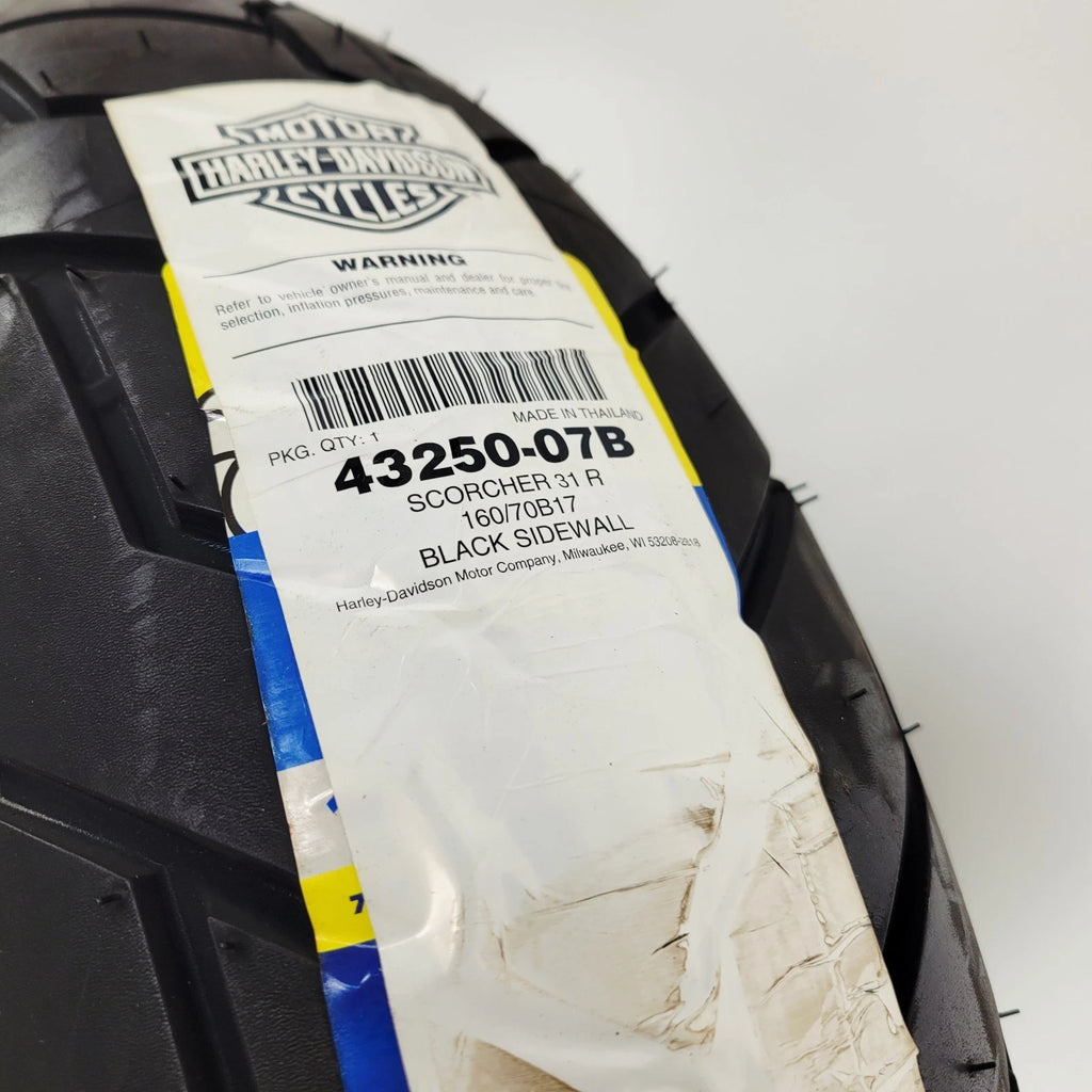 Michelin Scorcher 31 Rear Tire 160/70B17 for Harley-Davidson Dyna (2011–2017)