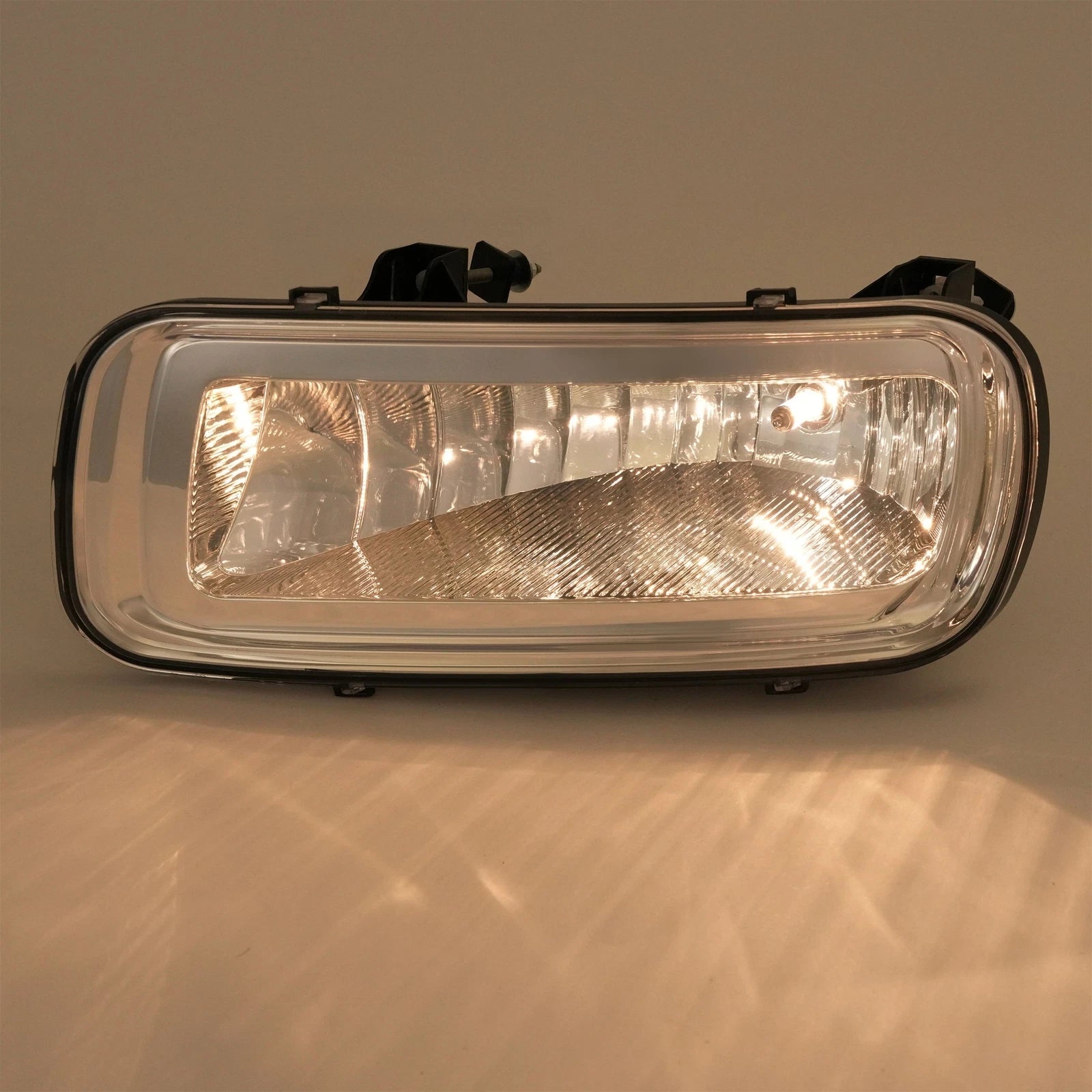 Left Side Fog Light with Bulb for Ford F-150 (2004-2006)