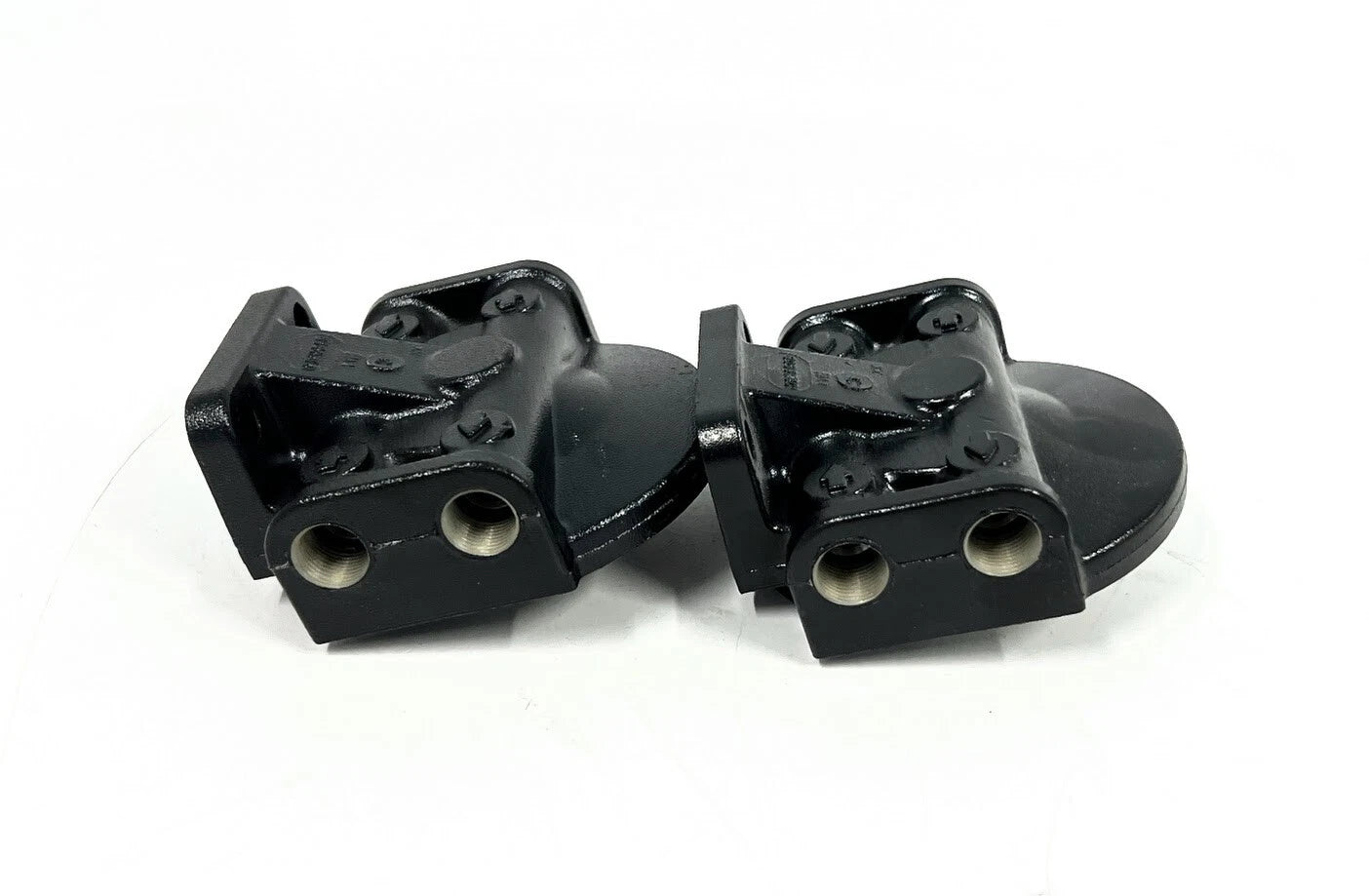 Set of 2 Fuel Filter Bases for Mercury 8M0095669