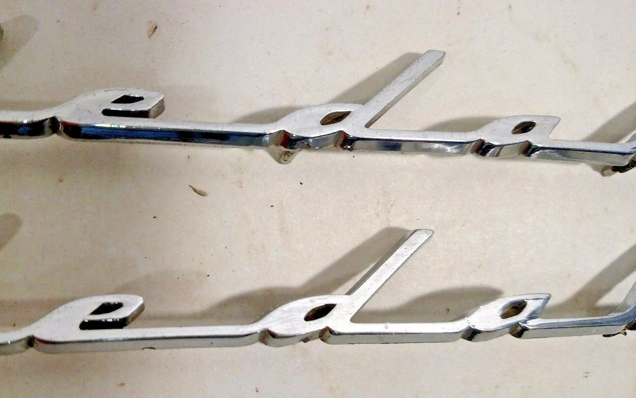 Fender Script Emblems Badge Ornament for Mercury Medalist (1956–1956)