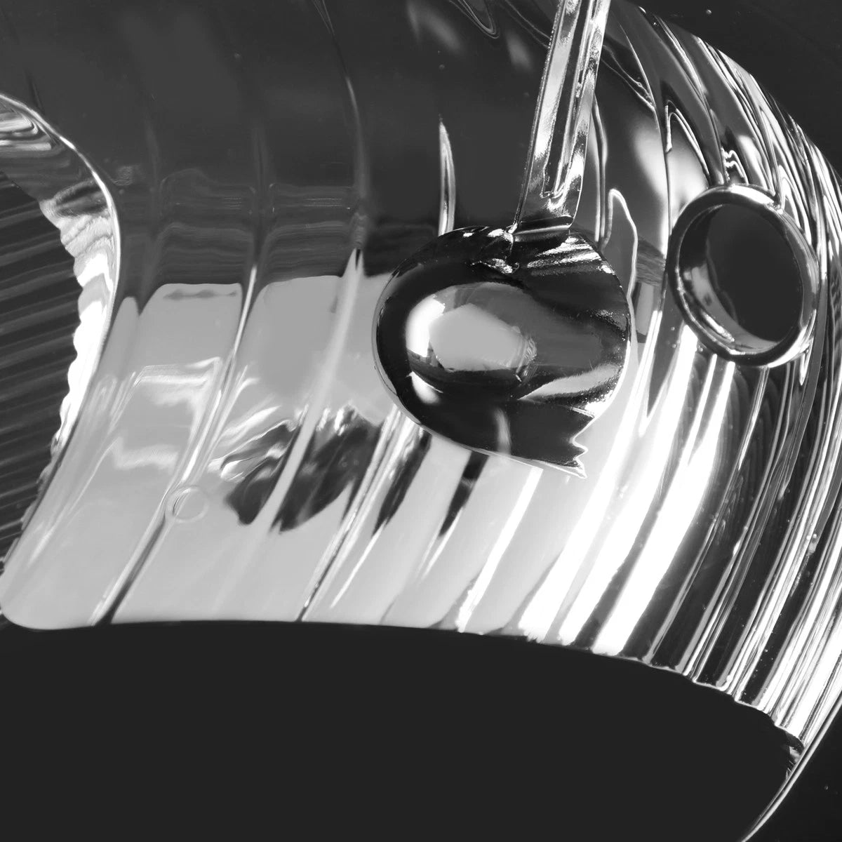 Set of 2 Black Housing Clear Side Headlights for Grand Prix (2004–2008)