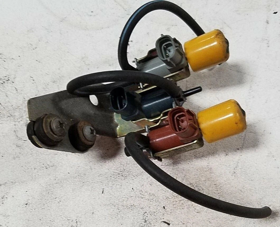 Vacuum Valve Solenoid LJA1530BB for Jaguar XJ8 (1998–2003)