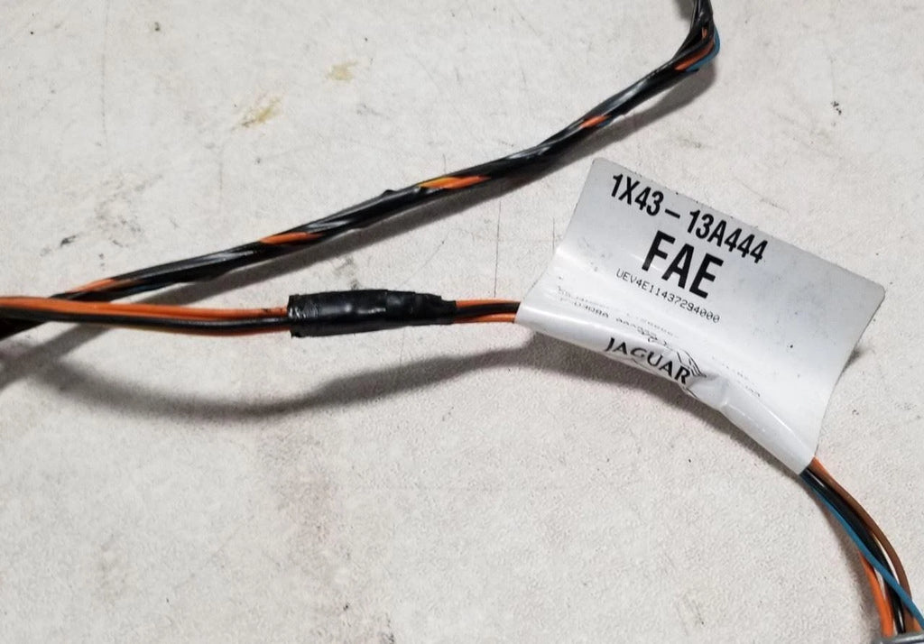 Trunk Lid Wire Harness for Jaguar X-Type (2002–2008)