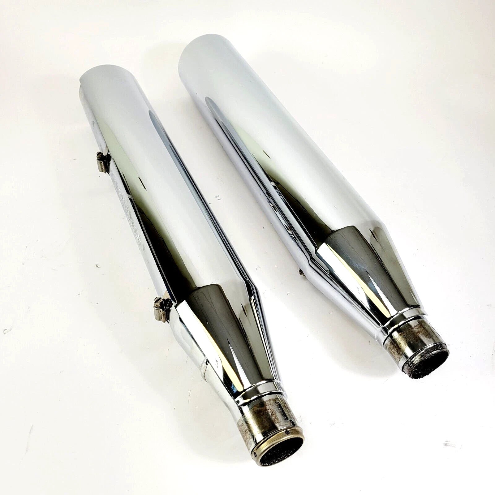 Slip On Mufflers w/Heat Shields for Harley-Davidson Softail Street Bob (2018–2023)