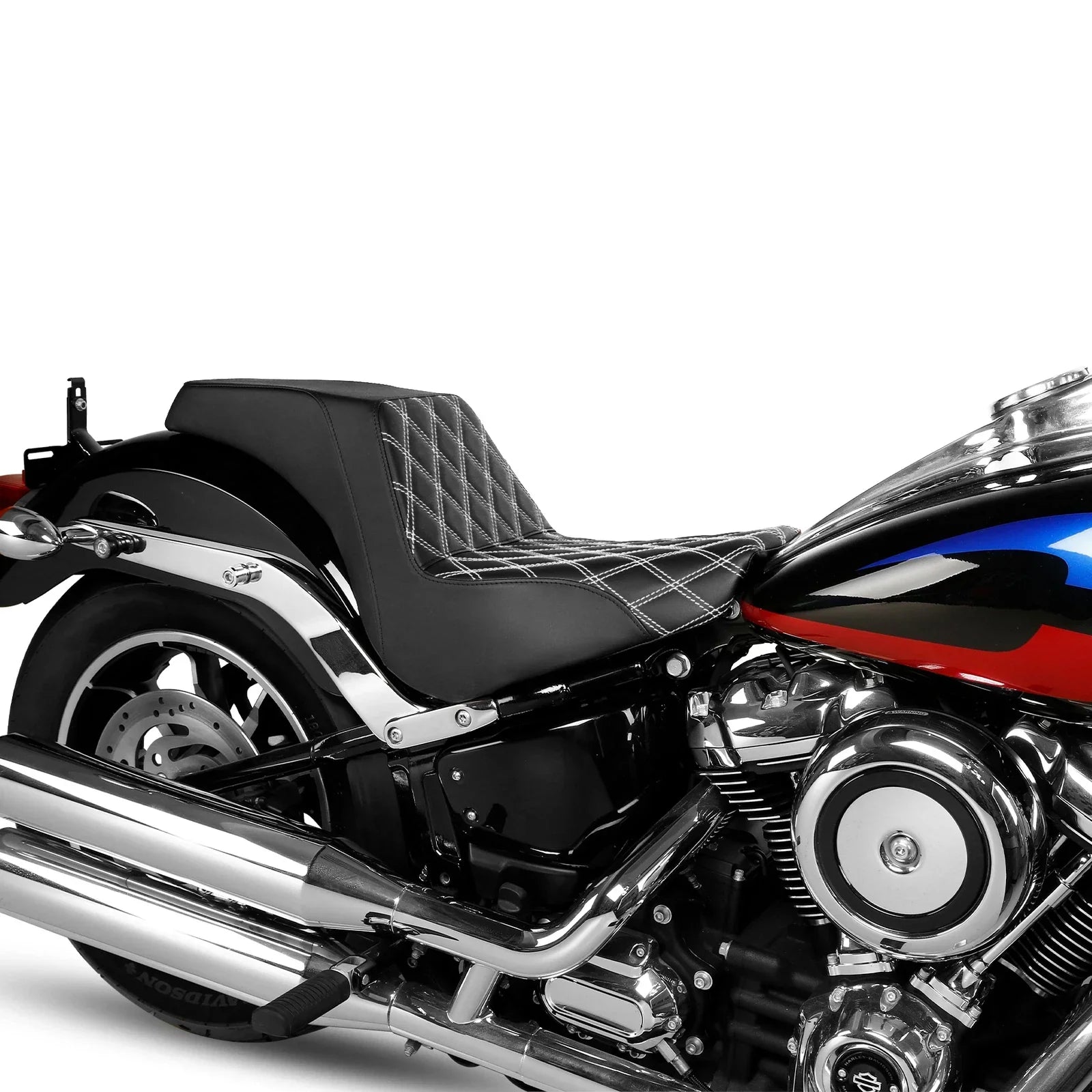 Driver/Passenger Seat Harley Softail Street Bob Standard (2018 - 2025)