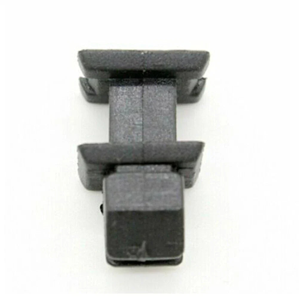 30 x Retainer Clips Tight Fit