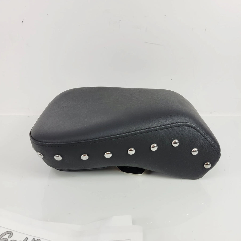 SADDLEMEN Heels Down Passenger Pillion Pad for Harley Softail Deluxe (2006–2017)