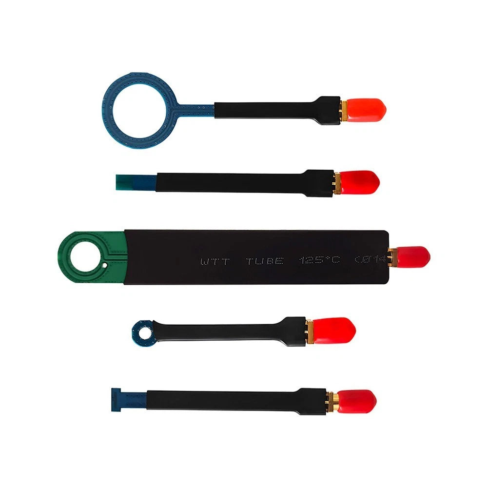 Antennas for Accessories with Large Heat Dissipation PCB