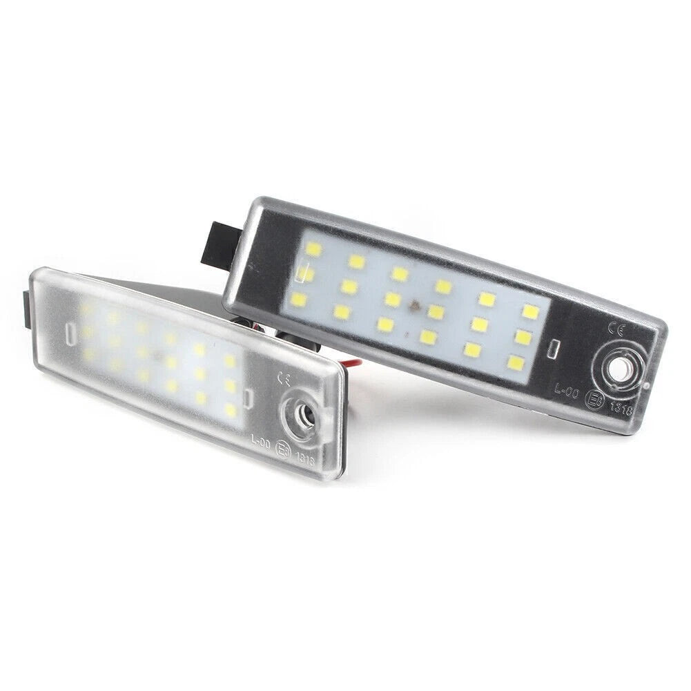 2Pcs White LED Rear License Plate Light for Toyota Hiace H200, RAV4, Vanguard
