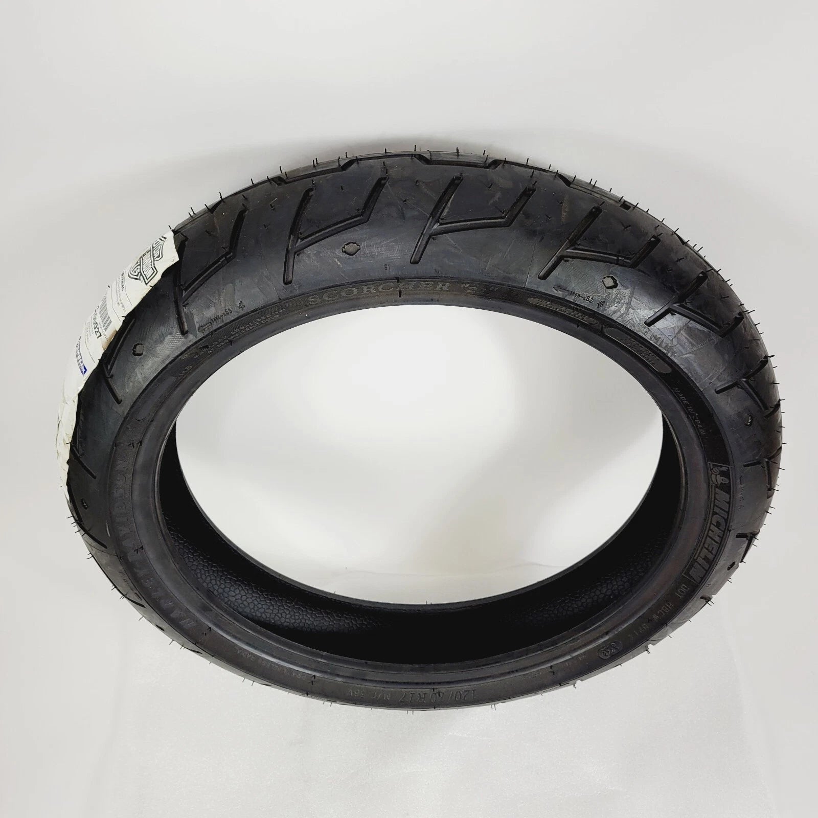 Michelin Scorcher 21 Front Tire for Harley-Davidson (120/70R17)