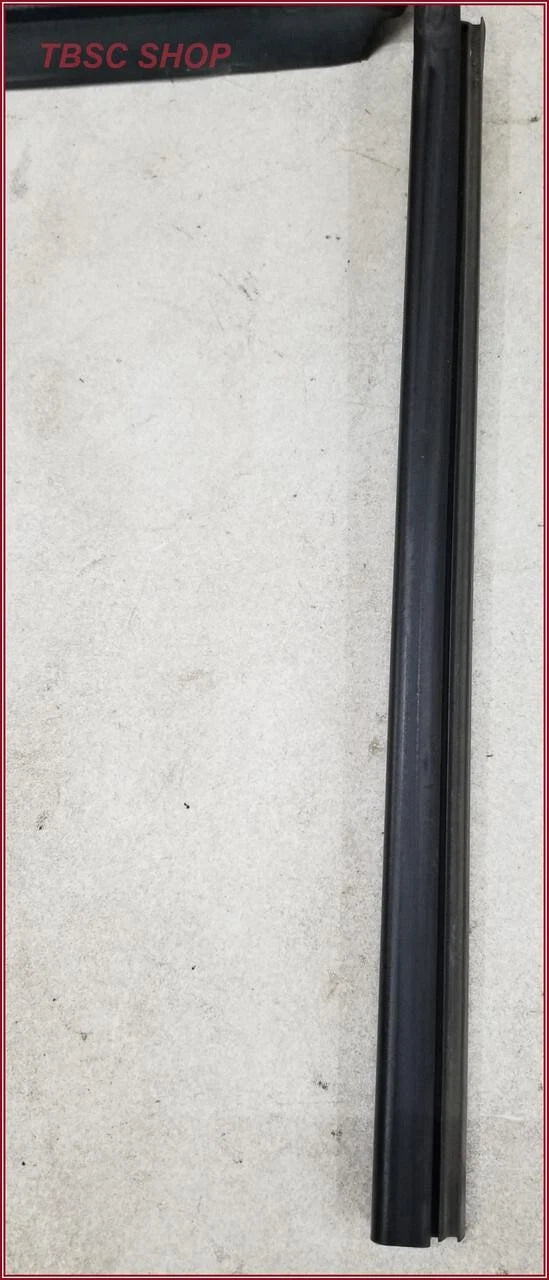Door Upper Rubber Molding LH for Lincoln Mark VIII (1993–1998)